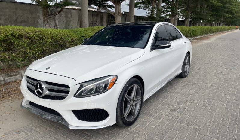 
								2015 Mercedes-Benz C 300 full									