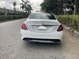 
										2015 Mercedes-Benz C 300 full									