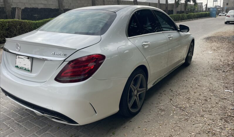 
								2015 Mercedes-Benz C 300 full									