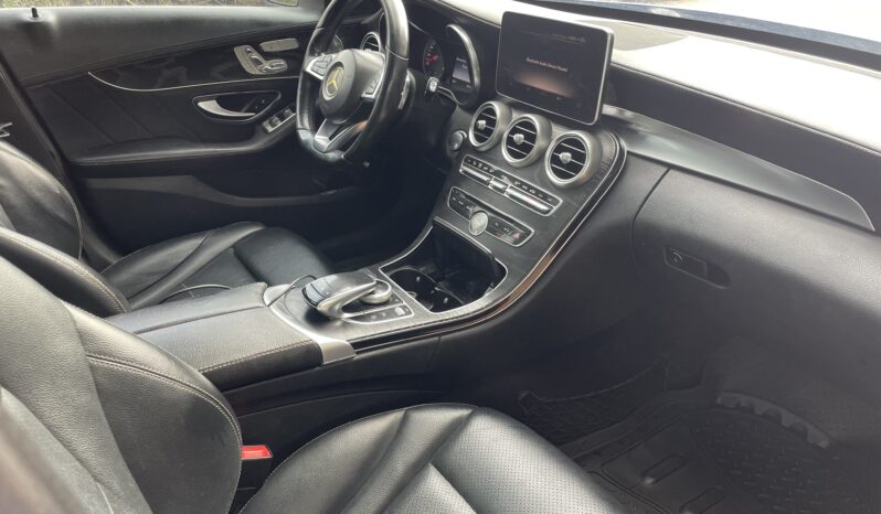 
								2015 Mercedes-Benz C 300 full									
