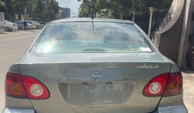 
								2004 Toyota Corolla full									