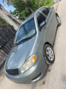 
										2004 Toyota Corolla full									