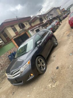 
										2010 Toyota Venza full									