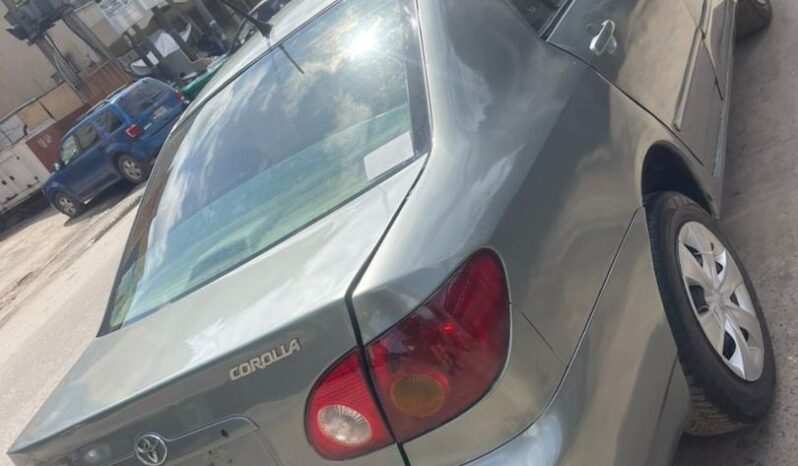 
								2004 Toyota Corolla full									