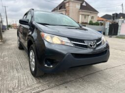 
										2015 Toyota RAV4 full									