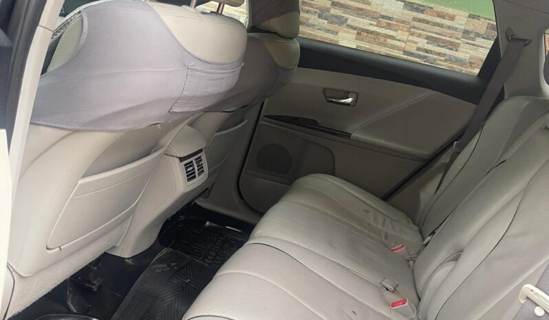 
								2010 Toyota Venza full									