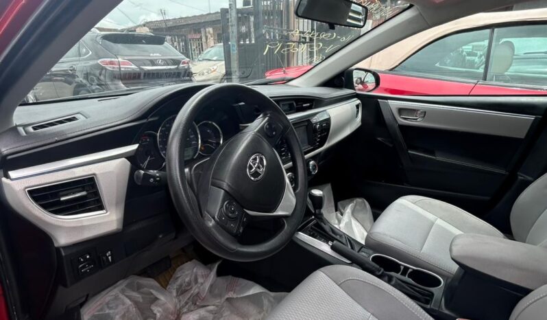 
								2016 Toyota Corolla full									