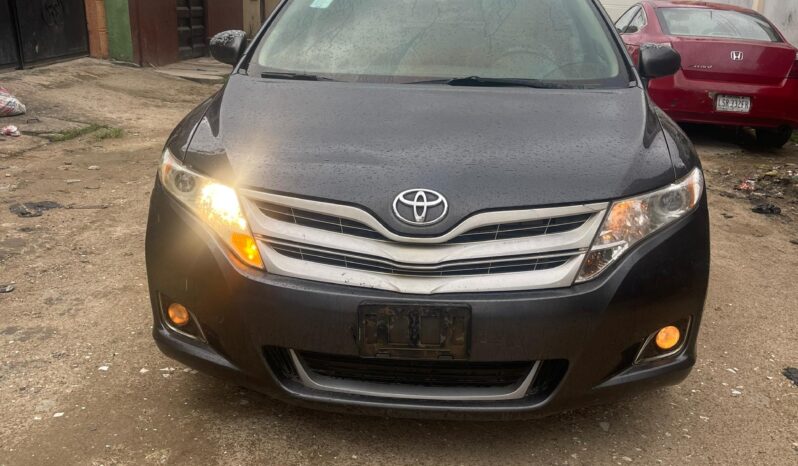 
								2010 Toyota Venza full									