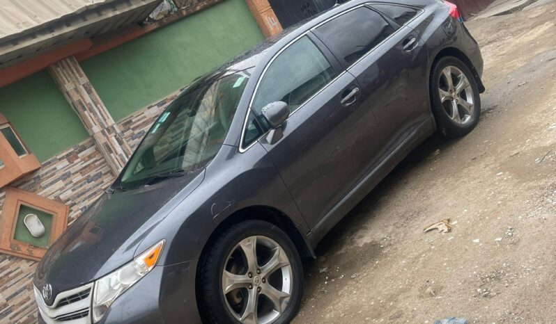 
								2010 Toyota Venza full									