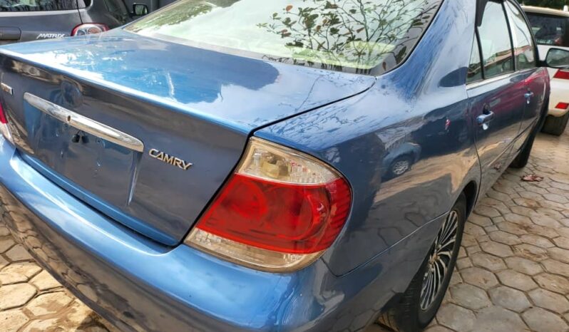 
								2004 Toyota Camry full									