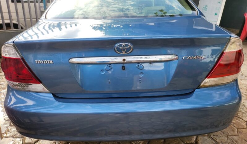 
								2004 Toyota Camry full									