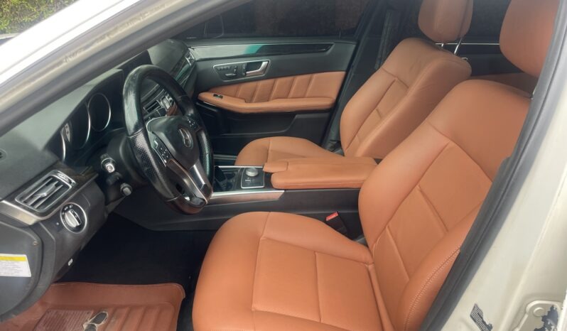 
								2012 Mercedes-Benz E 350 full									