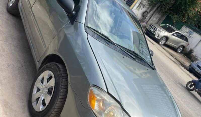 
								2004 Toyota Corolla full									