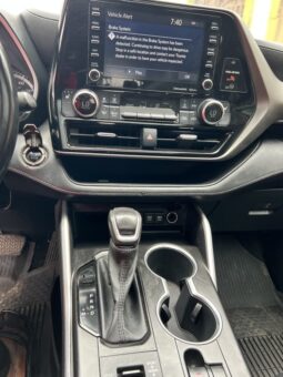 
										2021 Toyota Highlander full									