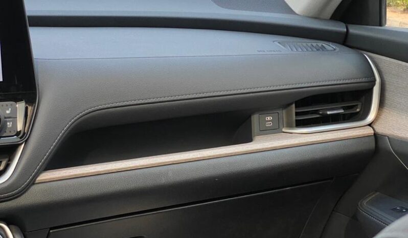 
								2024 Toyota Highlander full									