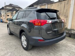 
										2015 Toyota RAV4 full									