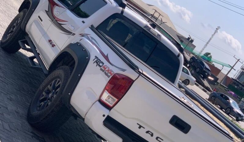 
								2023 Toyota Tacoma full									