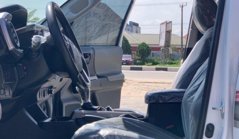 
								2023 Toyota Tacoma full									