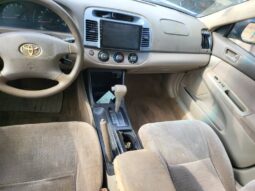 
										2004 Toyota Camry full									