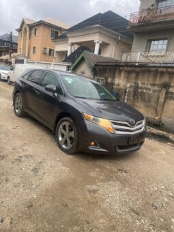 
										2010 Toyota Venza full									