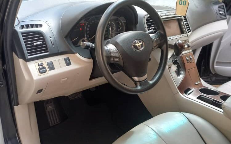 
								2010 Toyota Venza full									