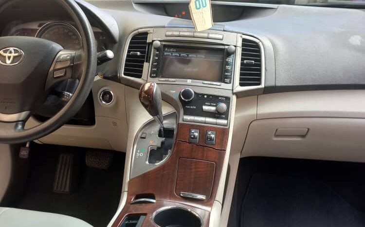 
								2010 Toyota Venza full									