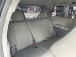 
										2011 Toyota Sienna full									