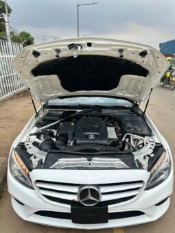 
										2016 Mercedes-Benz C300 full									
