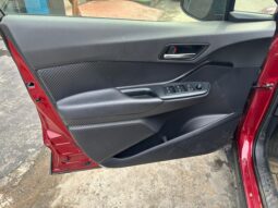 
										2019 Toyota C-HR full									