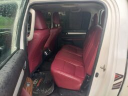 
										2017 Toyota Hilux full									