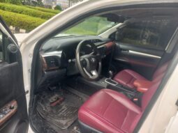 
										2017 Toyota Hilux full									