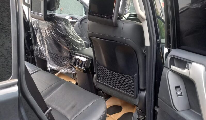 
								2020 Toyota Prado full									