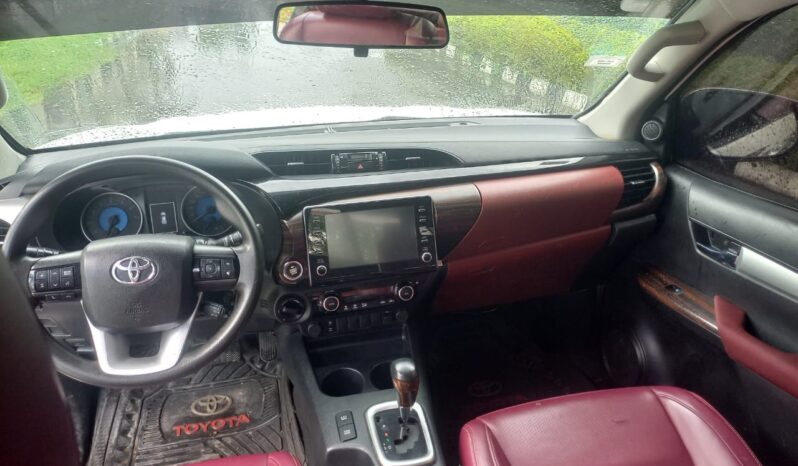 
								2017 Toyota Hilux full									