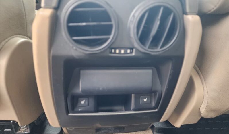 
								2012 Land Rover LR4 full									