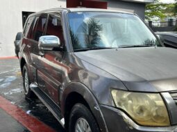 
										2012 Mitsubishi Pajero full									
