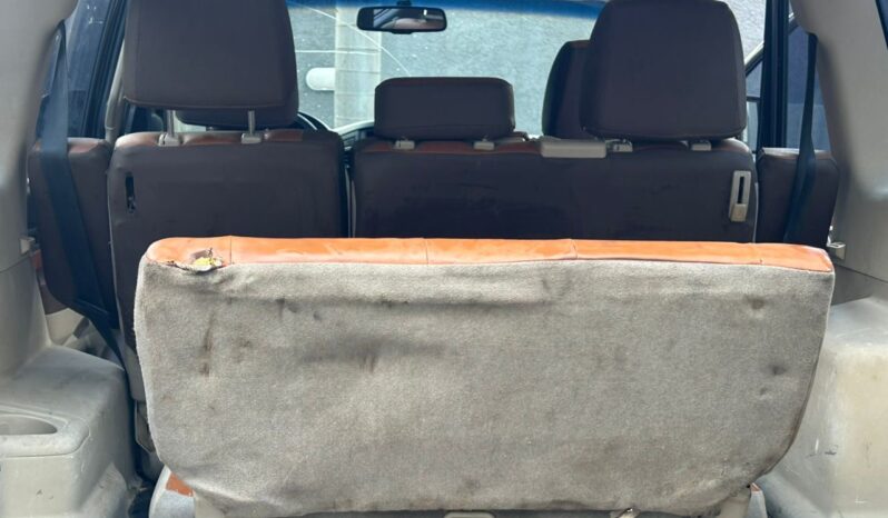 
								2012 Mitsubishi Pajero full									