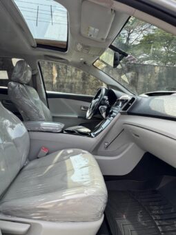 
										2010 Toyota Venza full									