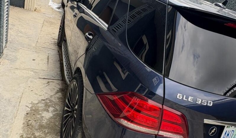 
								2017 Mercedes-Benz GLE 350 full									