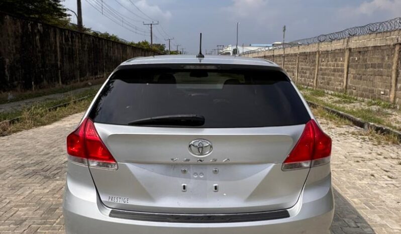 
								2010 Toyota Venza full									