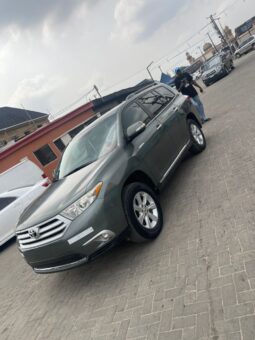 
										2011 Toyota Highlander full									