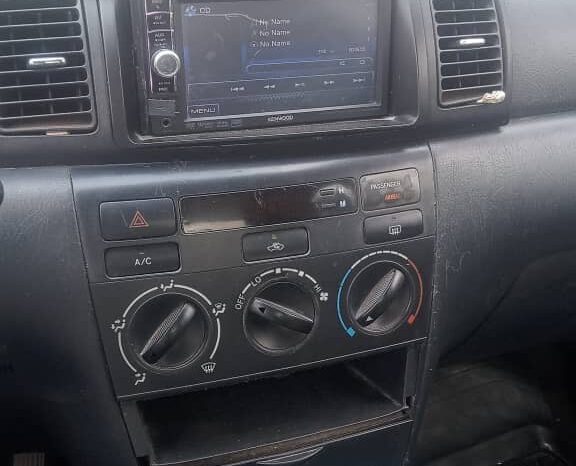 
								2005 Toyota Corolla full									