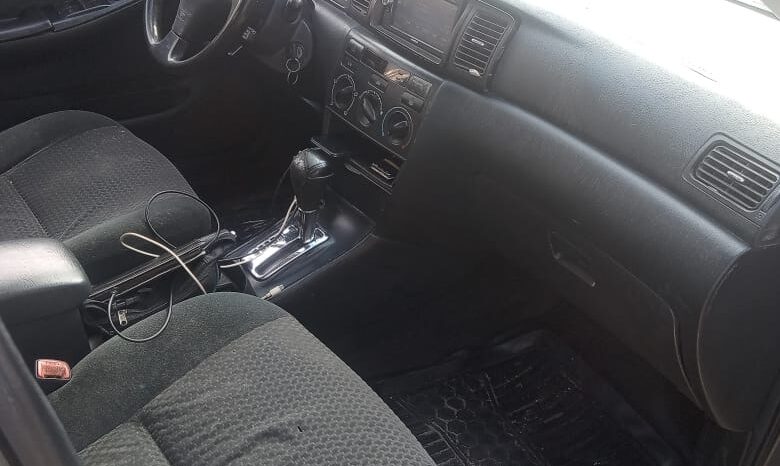 
								2005 Toyota Corolla full									