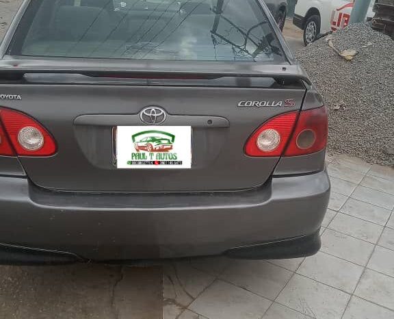 
								2005 Toyota Corolla full									