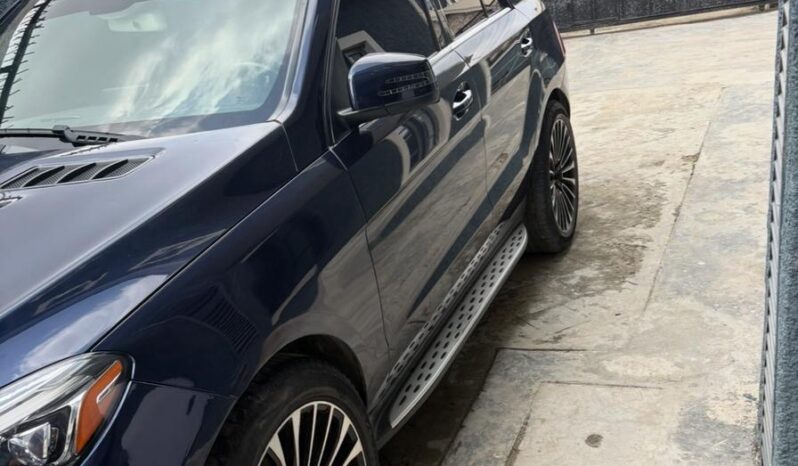 
								2017 Mercedes-Benz GLE 350 full									