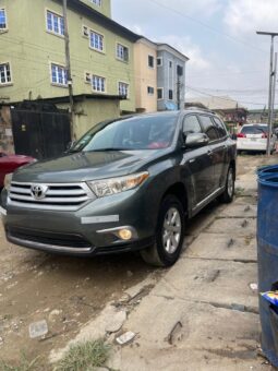 
										2011 Toyota Highlander full									