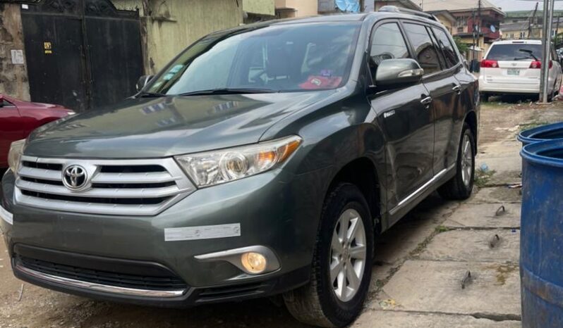 
								2011 Toyota Highlander full									