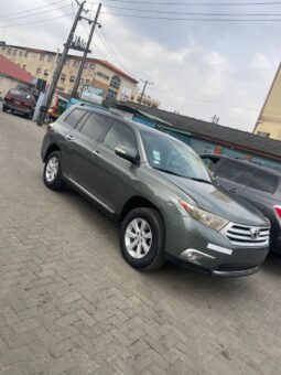 
										2011 Toyota Highlander full									