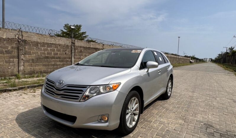 
								2010 Toyota Venza full									