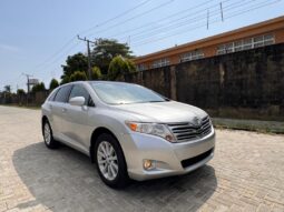 
										2010 Toyota Venza full									