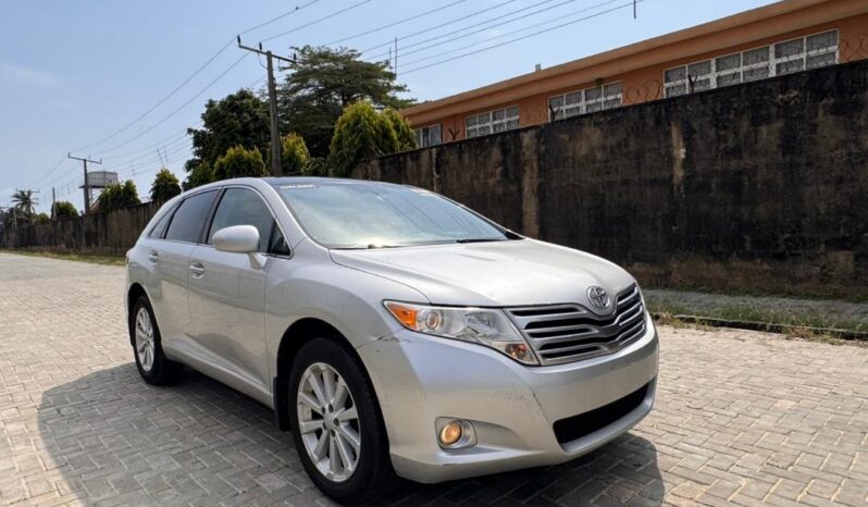 
								2010 Toyota Venza full									